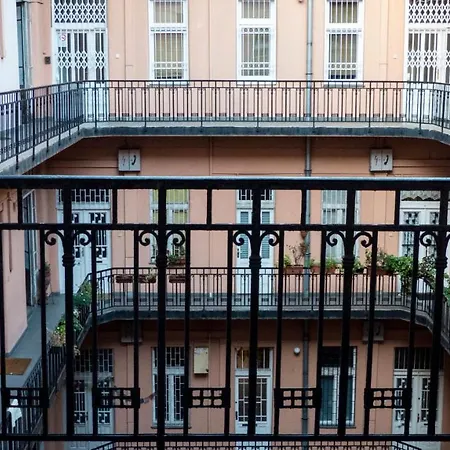 Spacious 2-bedroom Near The Danube And Rudas Bath Budapesta